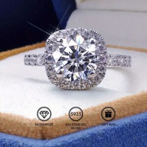 925 sterling silver Moissanite Solitaire 0.5 Carat diamond engagement ring